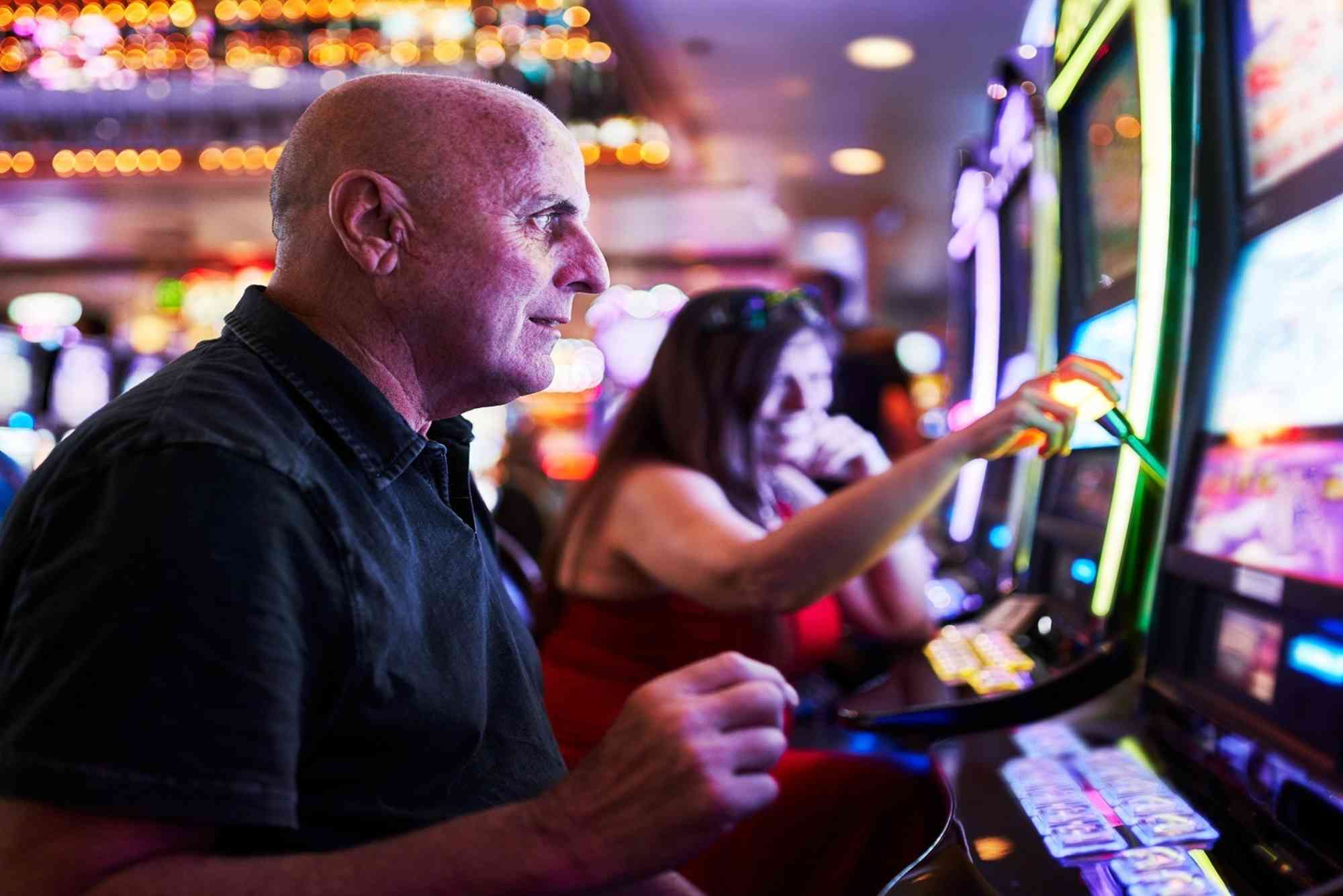 What’s the Difference Between Pay Both Ways and Single Line Slots